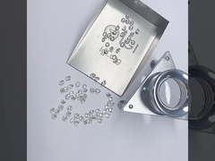 Diamants développés par laboratoire lâche