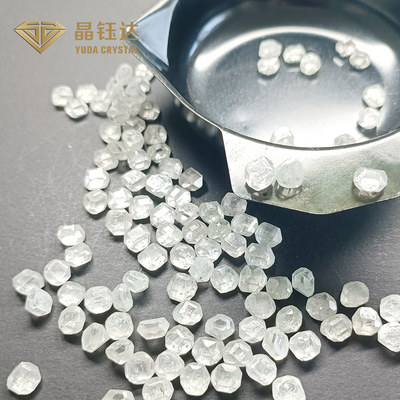 Plein diamants développés D G E-F de couleur par laboratoire rugueux blanc non polis