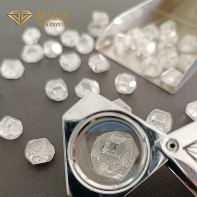 Carré 6 mm à 8 mm DEF Couleur HPHT Dépôt de vapeur chimique de diamant