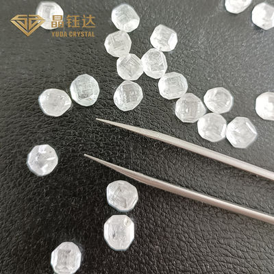 Diamant brut non coupé HPHT de haute qualité avec transparence transparente