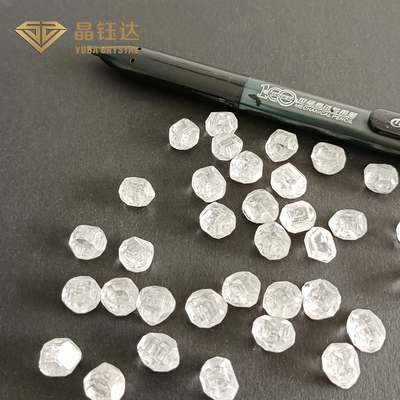 Diamante transparente et claire produite en laboratoire