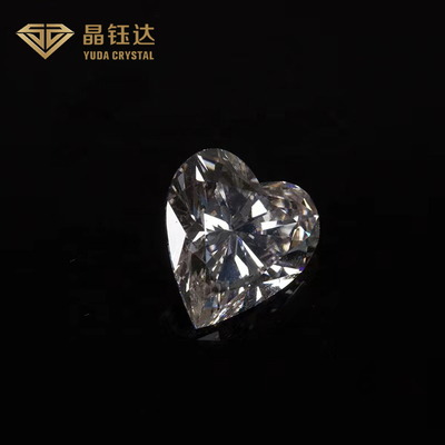 Cœurs et flèches coupés en laboratoire Diamant cultivé dans une collection certifiée IGI